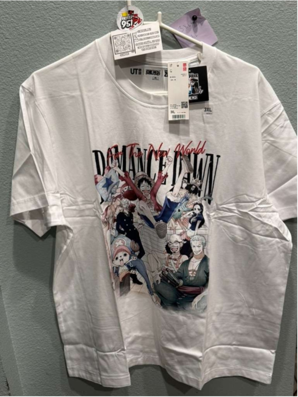 Uniqlo One Piece Romance Dawn Tee 3XL SKU 341-473493